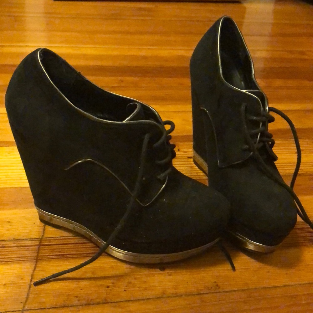 Lace up Wedges